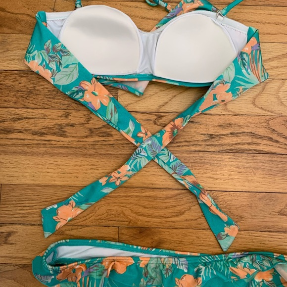 Rip Curl Ruffle Bikini - Picture 8 of 13